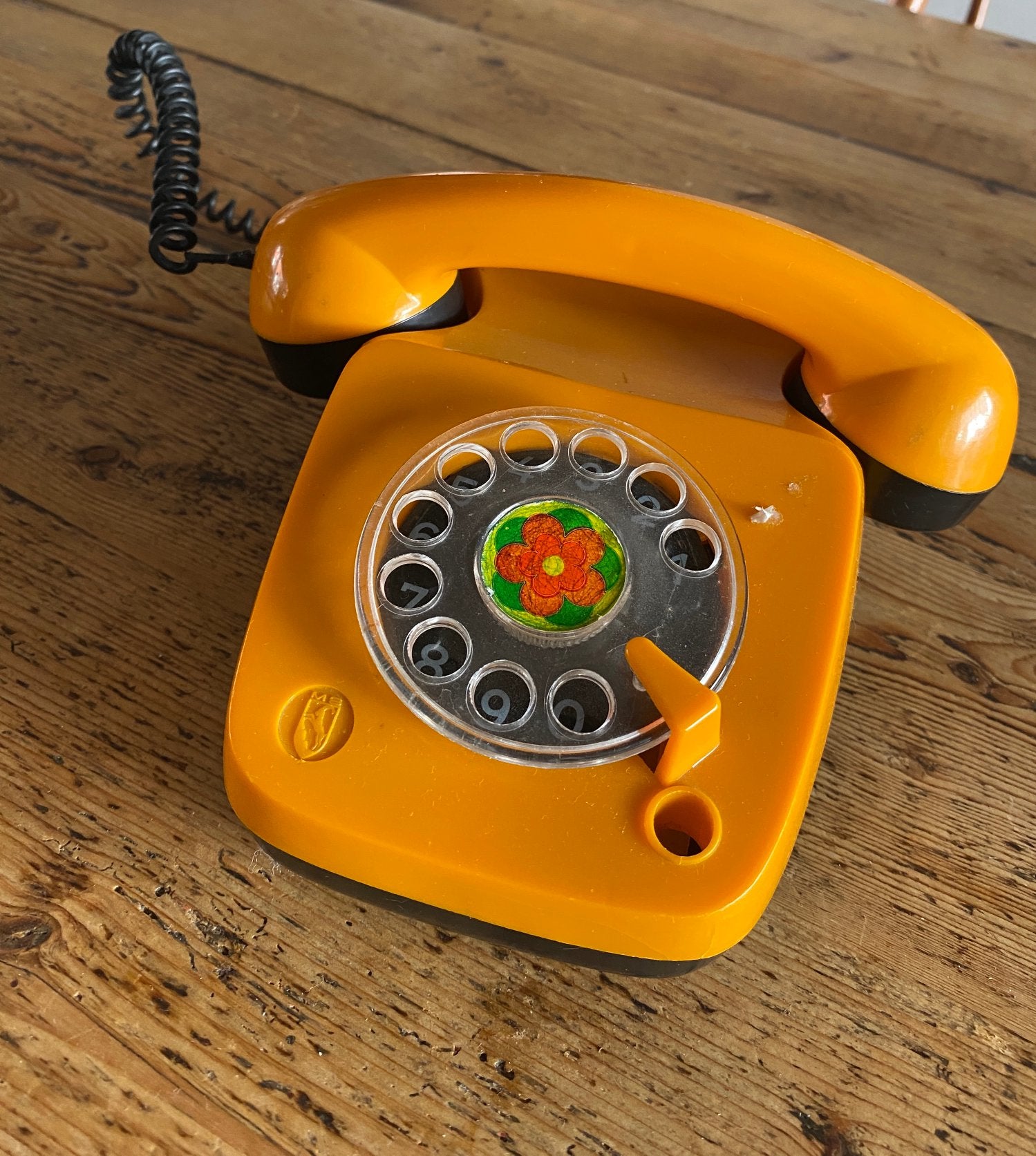 Retro vintage speelgoed telefoon oranje zwart, Verzenden, Gebruikt