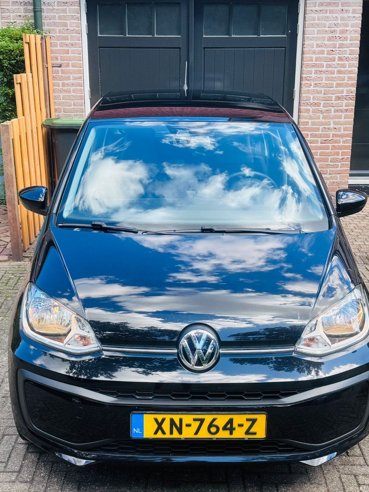 zeer nette VW UP top staat nu 8200€, Voorwielaandrijving, Up!, 4 stoelen, Zwart
