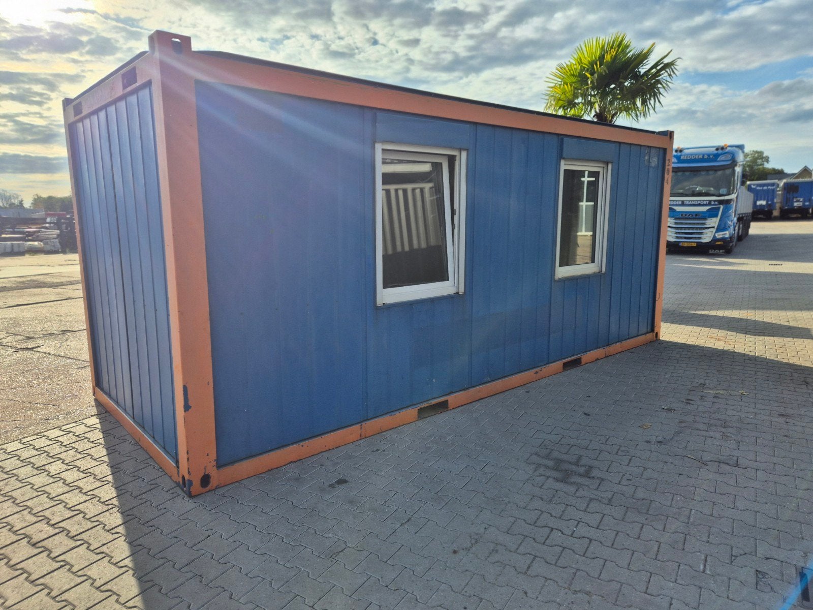 Nette Geïsoleerde Schaftunit met Draaikiepramen (6x2.5m), Ophalen of Verzenden