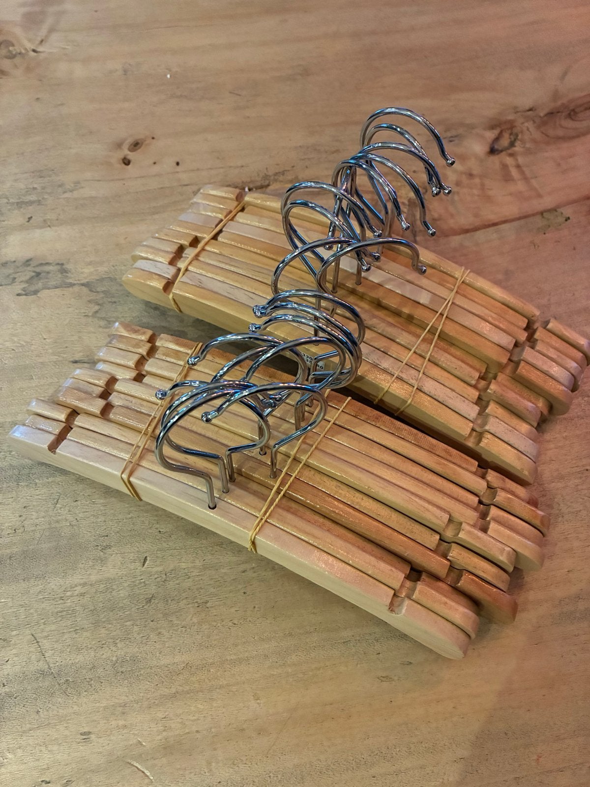 Houten Hema kledinghangers  (2x 10 stuks), Ophalen of Verzenden, Zo goed als nieuw