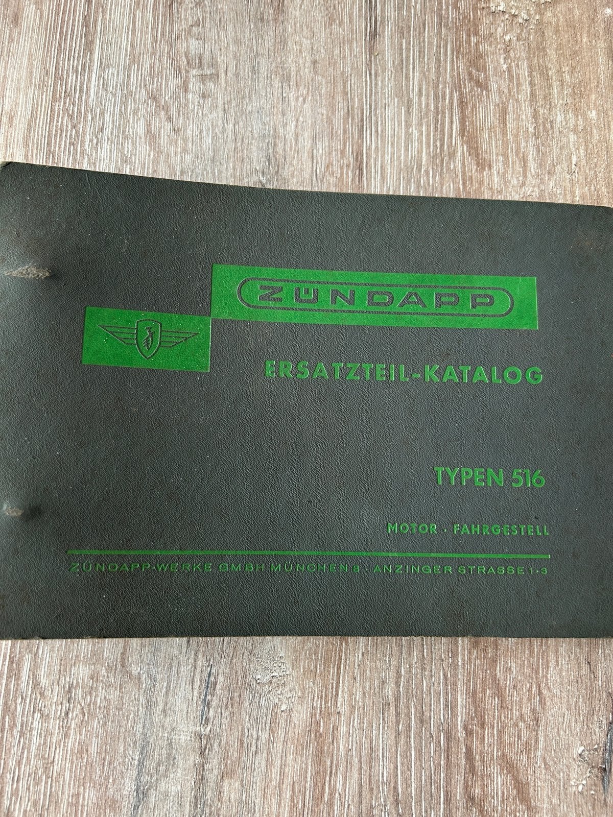 Ersatzteil-catalog type 516, Ophalen