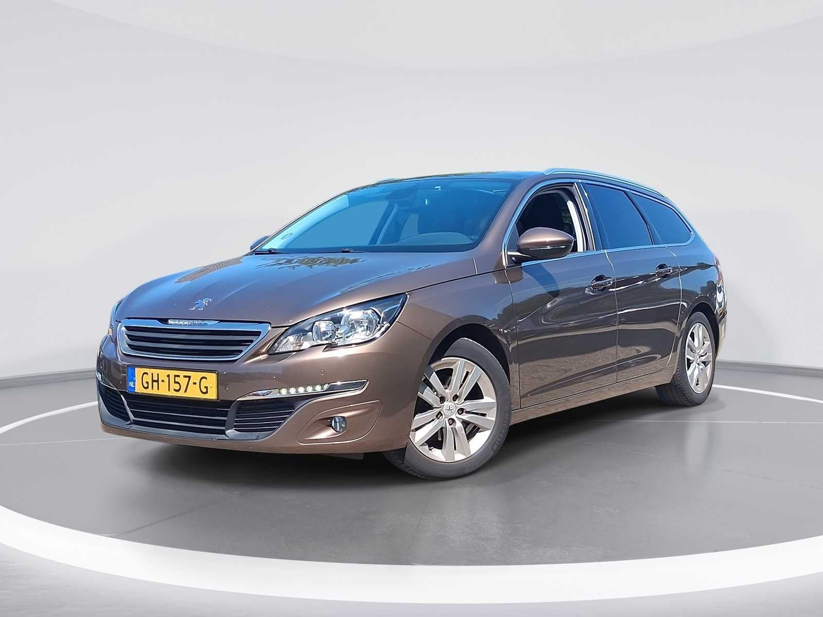 Peugeot 308 SW 1.2 Turbo Blue Lease Executive 2015 | GH-157-, Voorwielaandrijving, Gebruikt, Euro 6, 1199 cc