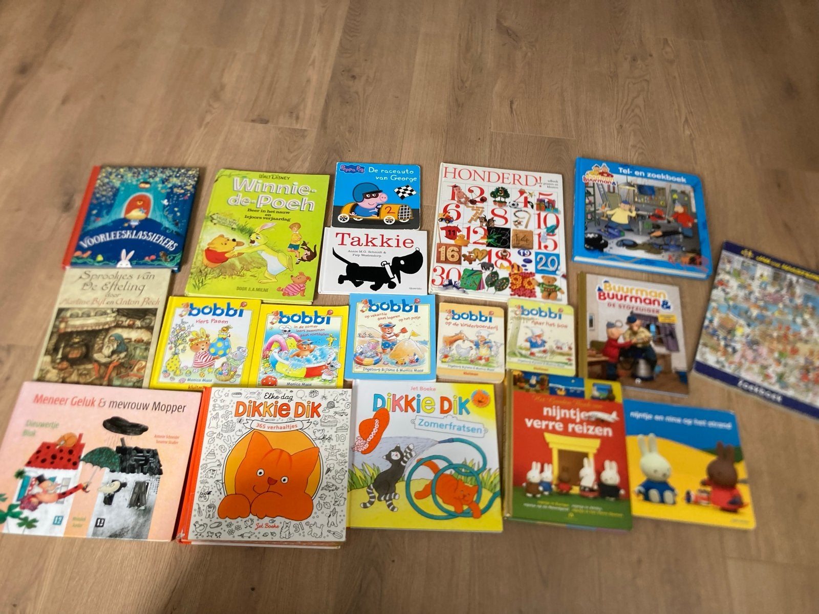 16 kinderboeken: oa van Bobbi, Dikkie Dik, Nijntje, Ophalen of Verzenden, Gelezen, Fictie algemeen