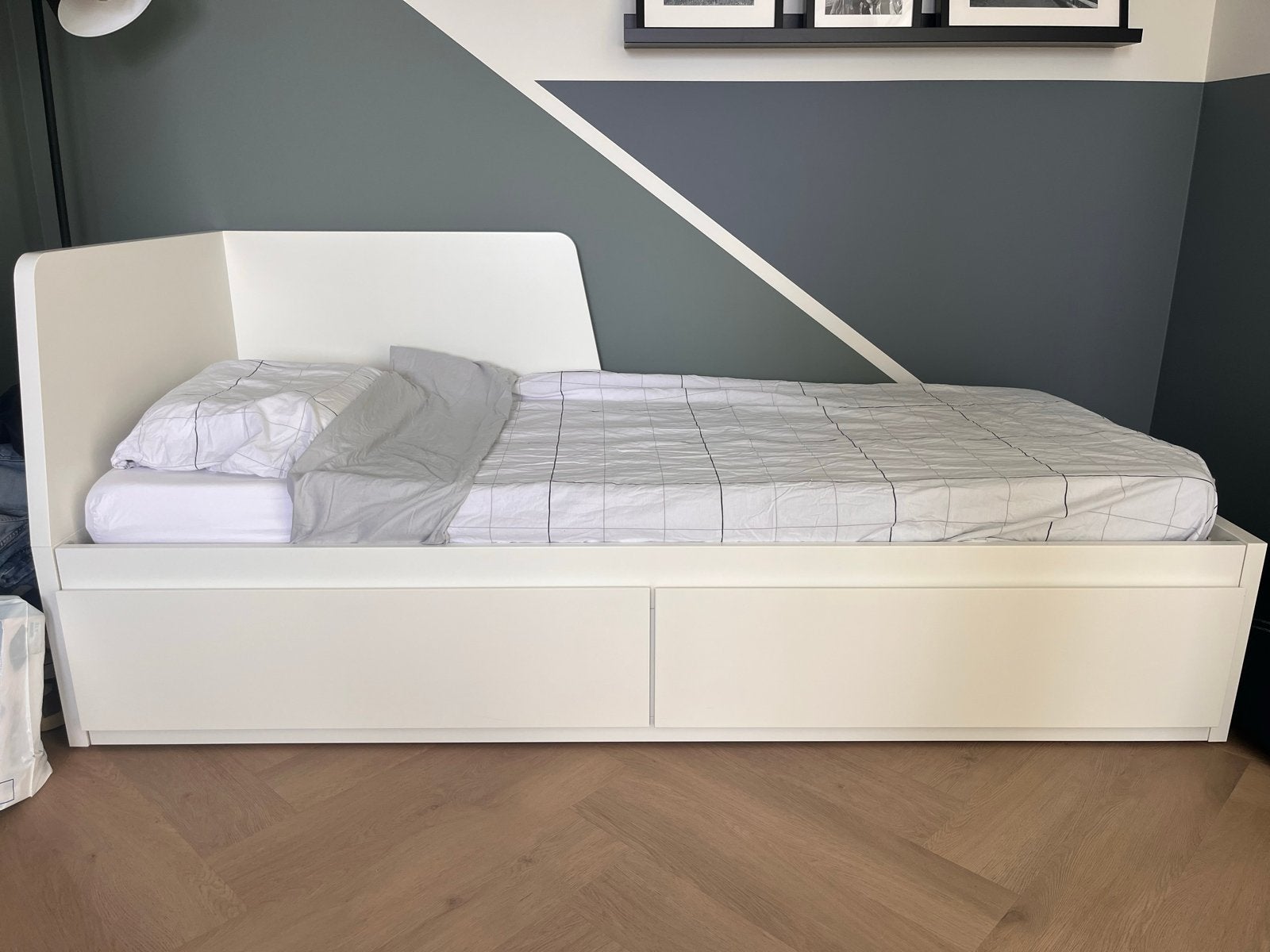 IKEA Flekke bedbank met 2 matrassen en opberglades, Ophalen, Wit, Tweepersoons, Zo goed als nieuw