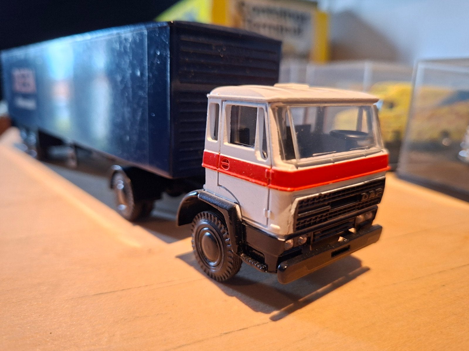 Daf 2100 met oplegger Deen Hoorn Lioncar, Ophalen of Verzenden, Gebruikt, Bus of Vrachtwagen, Lion Toys
