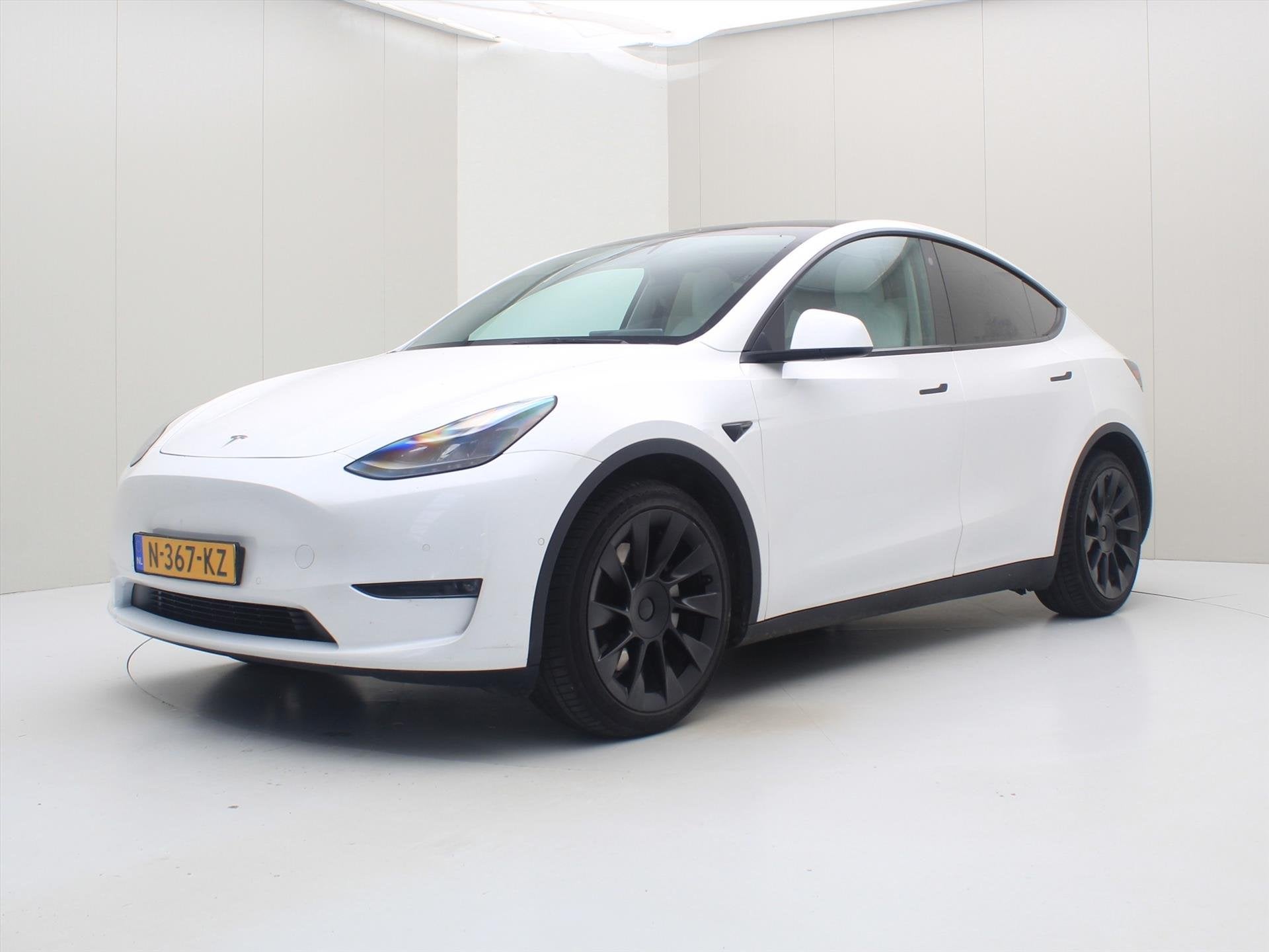 Tesla Model Y Long Range 351pk AWD [ FSD+WIT LEDER+TREKHAAK+, Auto's, Automaat, Gebruikt, Wit, Origineel Nederlands