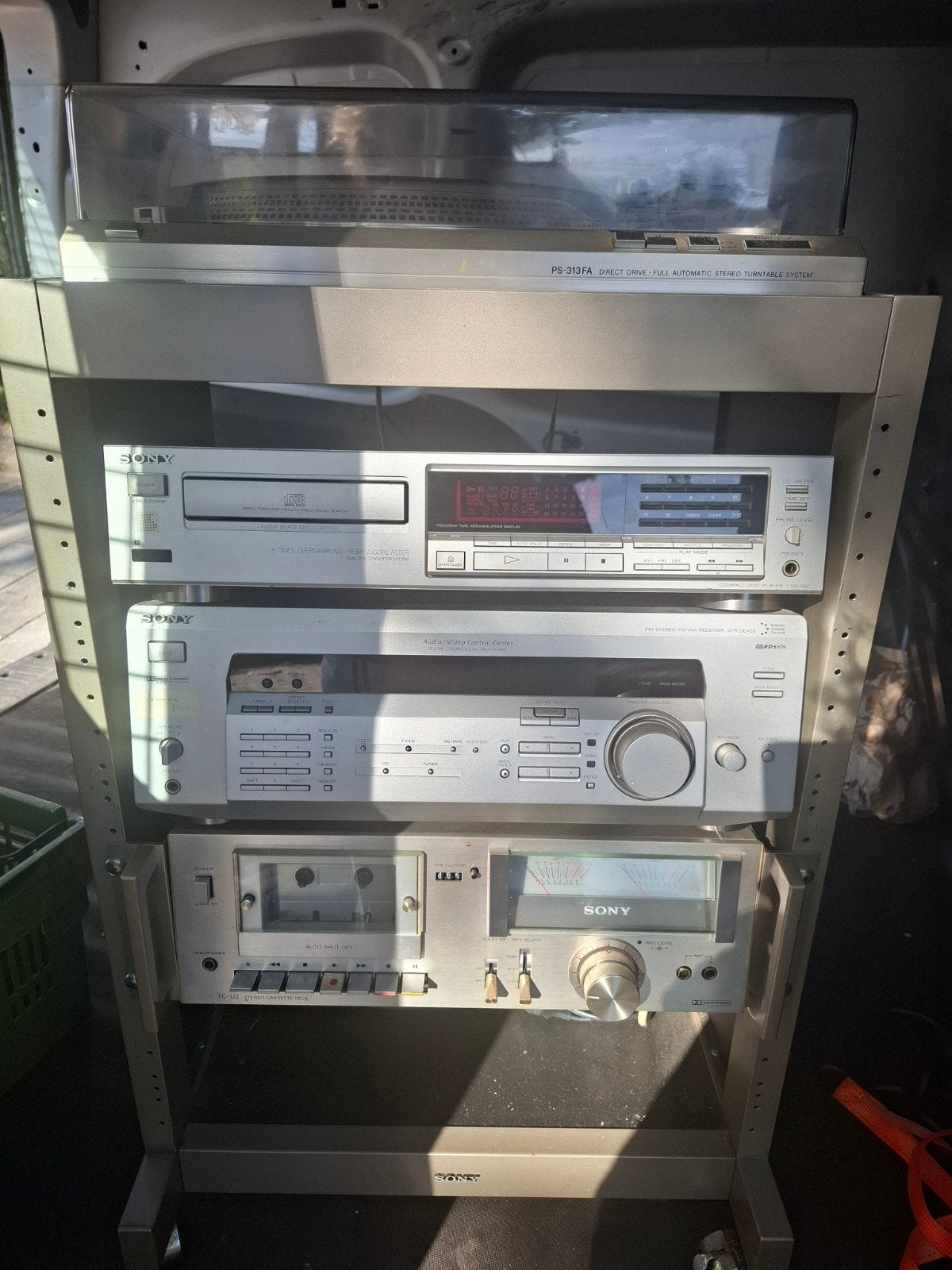 STEREO  installatie Sony. Divers apparatuur(4) in metalen ka, Ophalen, Cassettedeck, Sony, Losse componenten