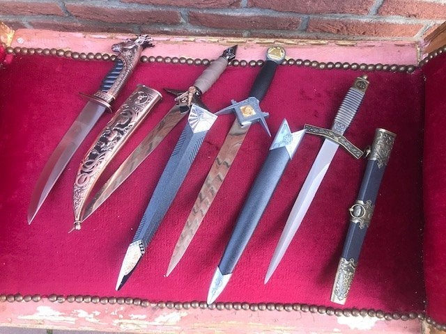 lot van 4 dolken, allen netjes, Verzamelen, Ophalen of Verzenden, Overige soorten, Duitsland, Mes of Dolk