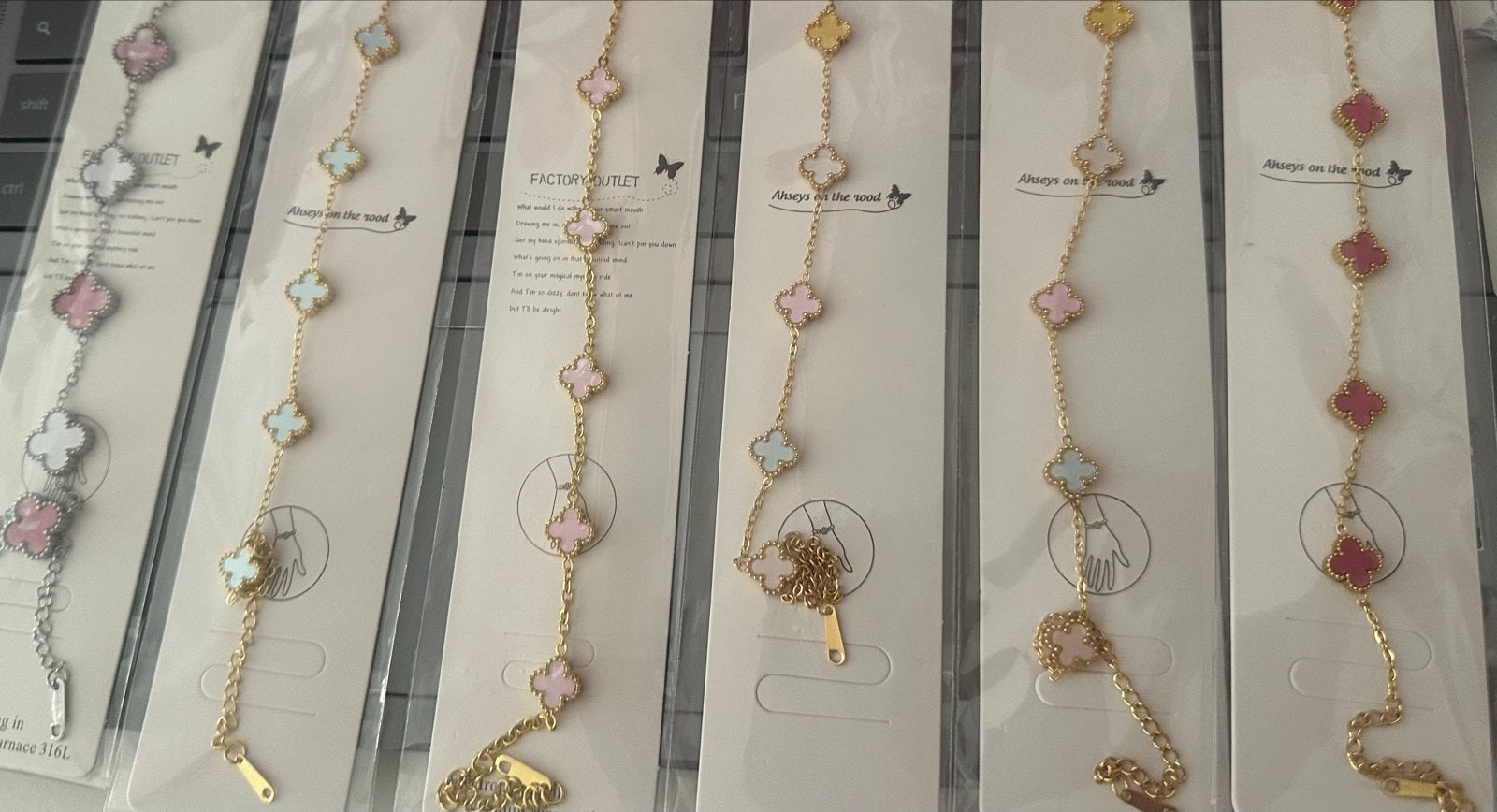 Van Cleef stijl klaver armbanden, Verzenden, Nieuw, Overige kleuren, Overige materialen