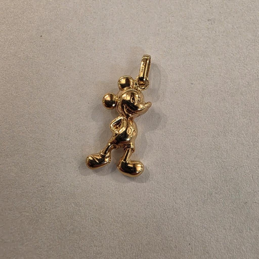 14 karaats gouden Disney Mickey Mouse hanger geelgoud, Overige voorstellingen, Ophalen of Verzenden, Zo goed als nieuw, Goud