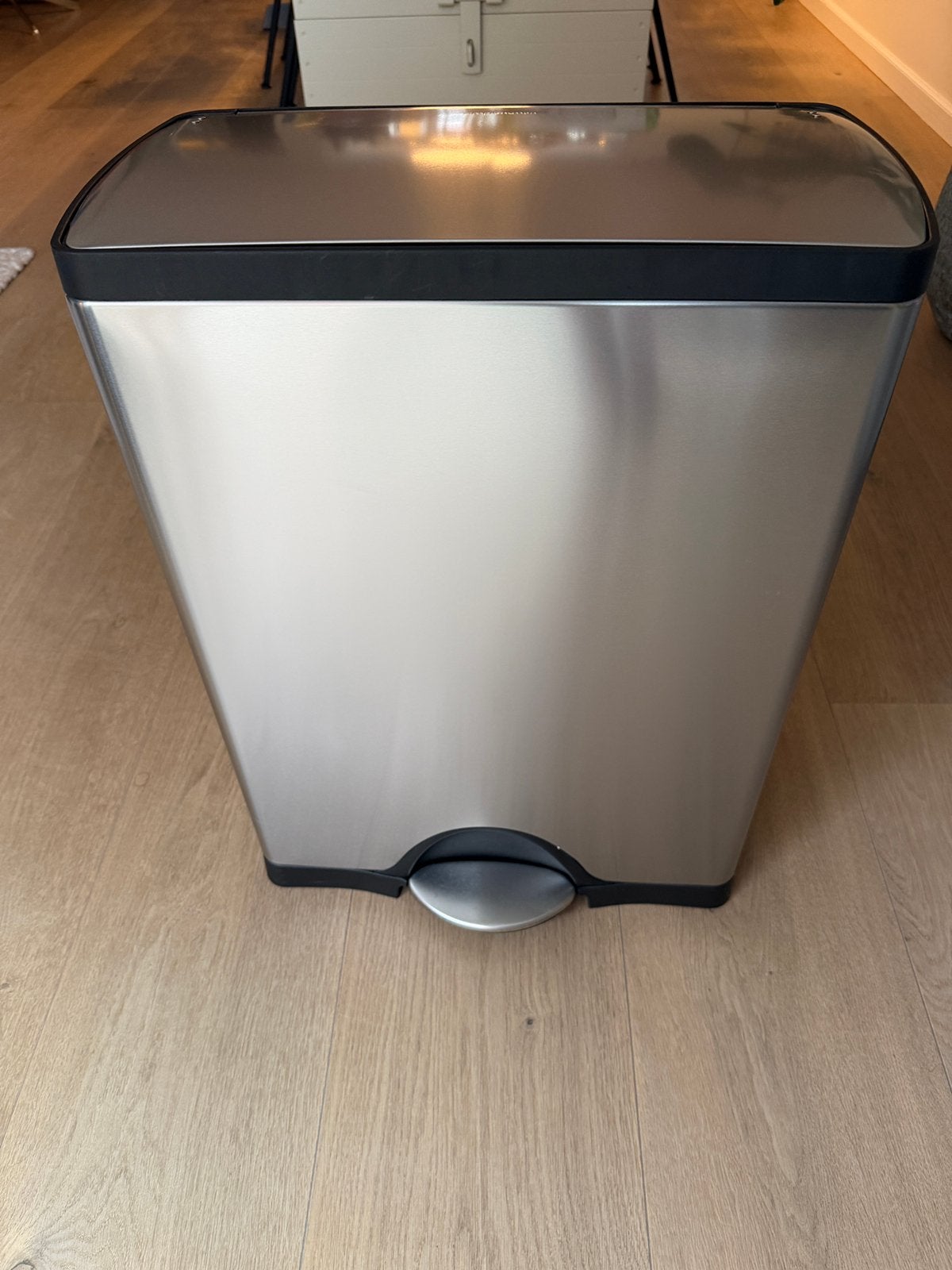 Simplehuman Pedaalemmer - Enkele Bak - Zak Q - Softclose, Ophalen, Met pedaal, 50 tot 75 cm, 40 liter of meer