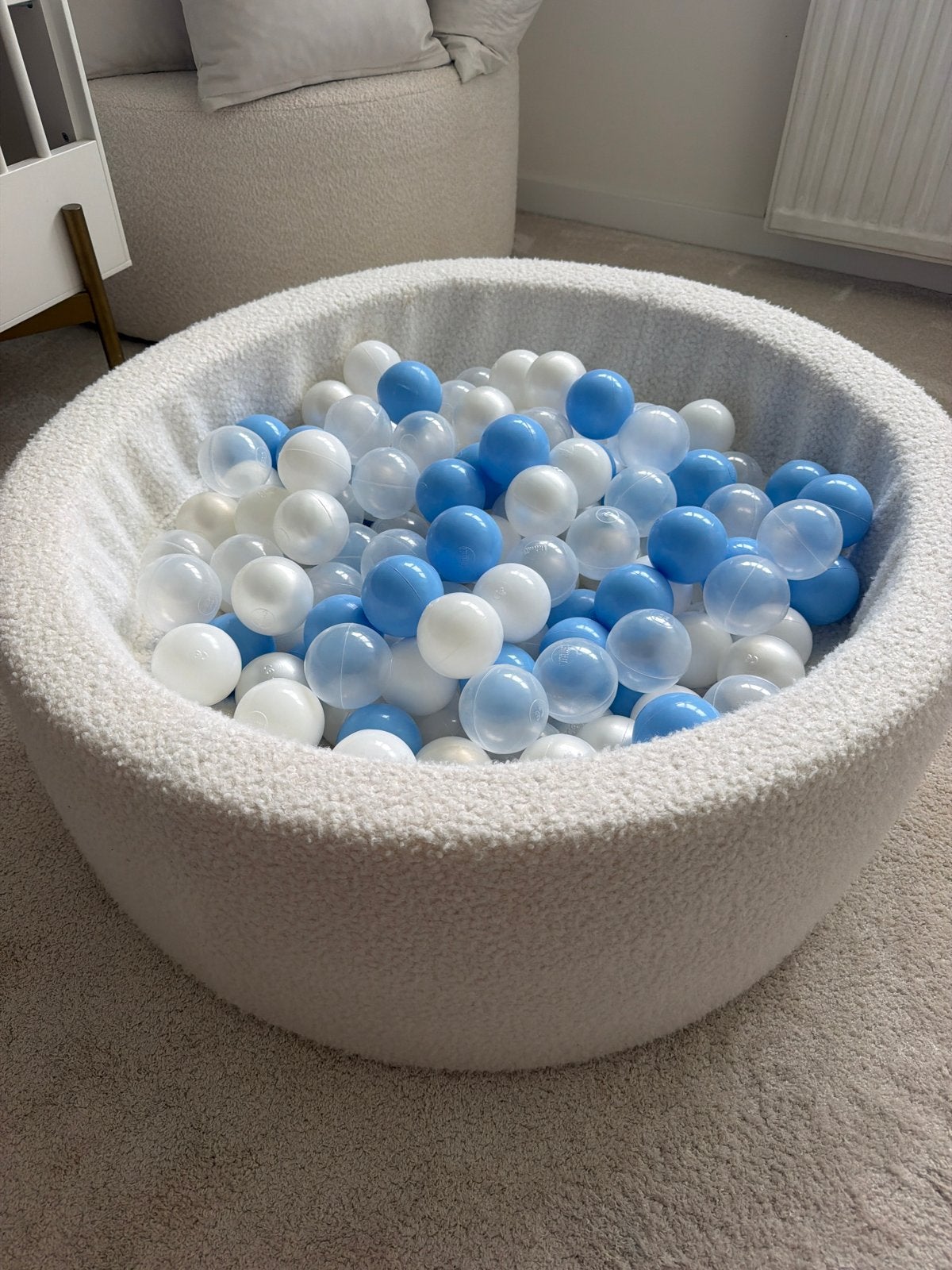 Zachte ballenbak met blauw/witte ballen, Ophalen, Zo goed als nieuw, Jongen of Meisje