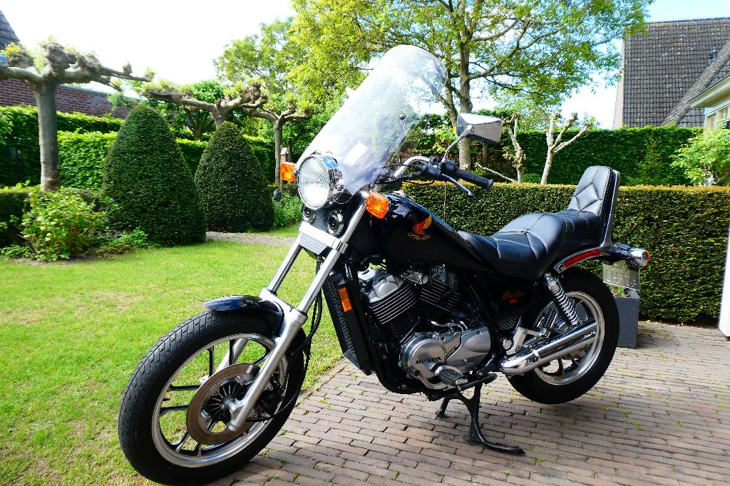 Motorfiets Honda VT 500 Shadow, in zeer goede staat., Motoren, Motoren | Honda, 2 cilinders, Chopper, Gebruikt, Particulier