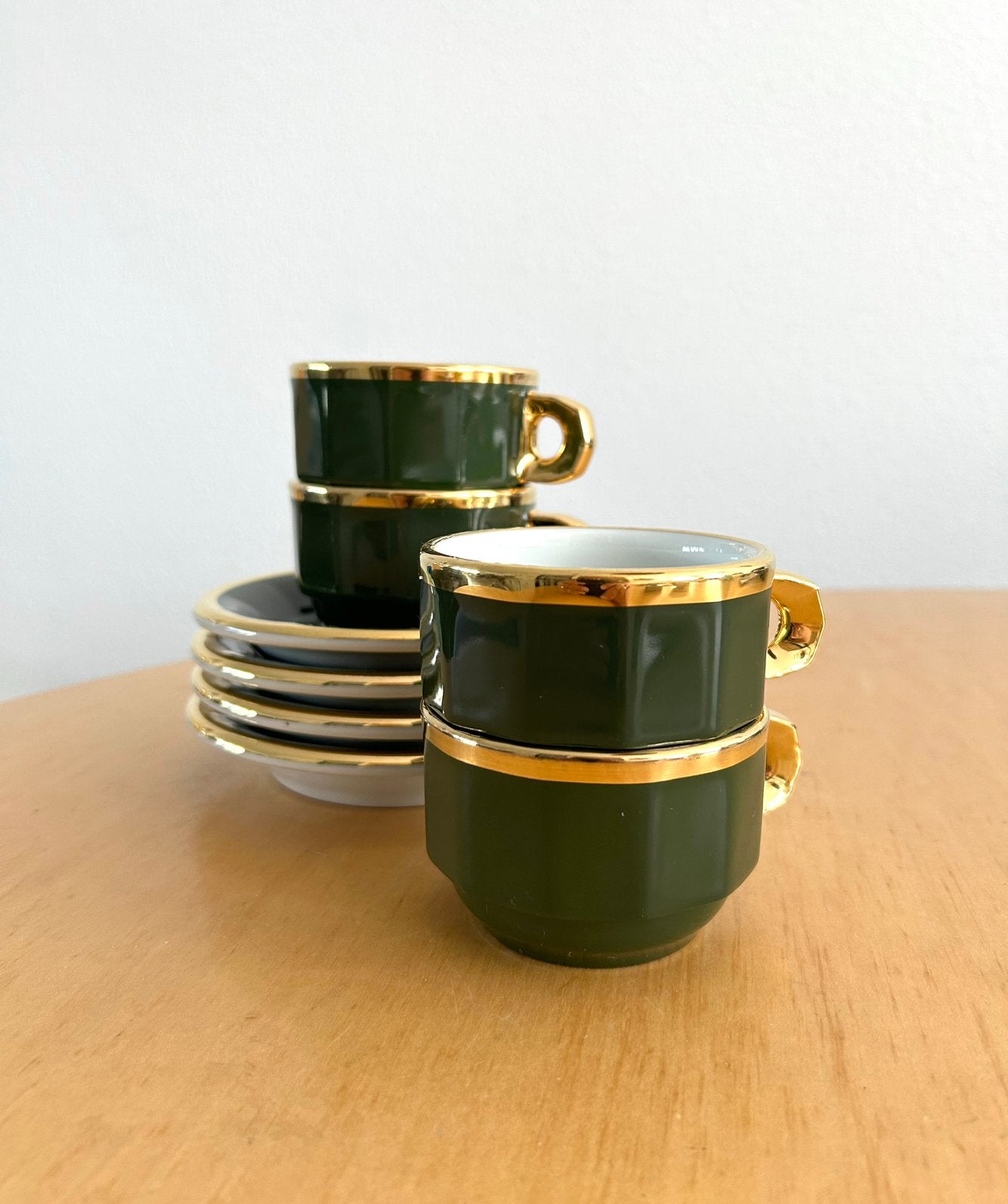 Vintage Pillivuyt kop en schotels groen goud, Ophalen of Verzenden