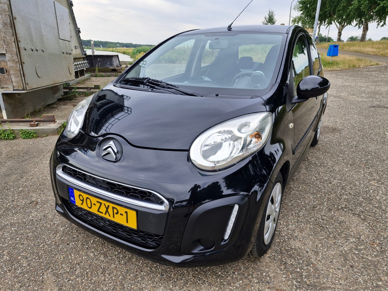 Citroën C1 1.0i 5 deurs 2013 Zwart, airco., Voorwielaandrijving, Stof, Metallic lak, 4 stoelen