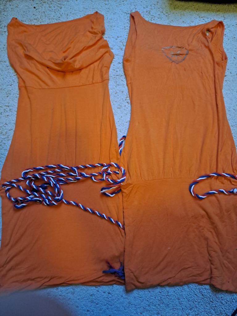 2 oranje jurkjes, Kleding | Dames, Jurken, Maat 38/40 (M), Oranje, Ophalen of Verzenden, Zo goed als nieuw