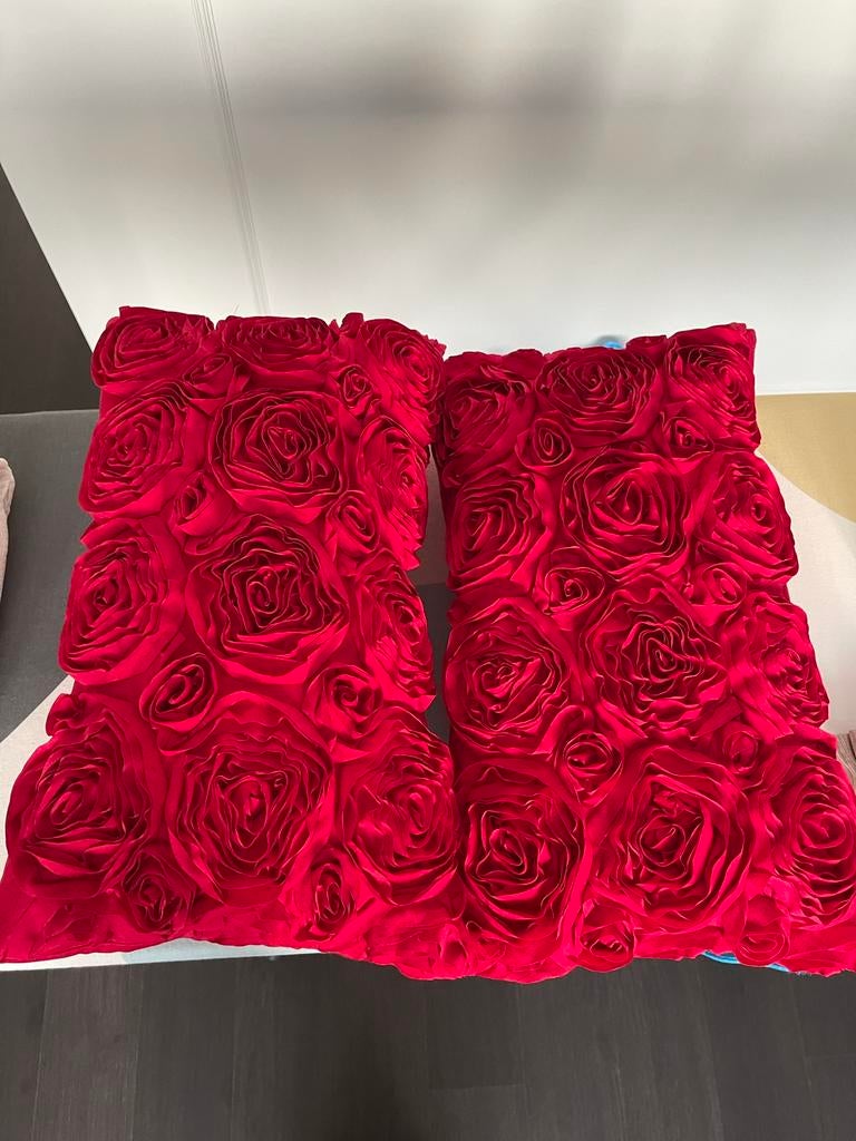2 rozenkussens fuchsia nieuw h&m, Ophalen of Verzenden, Nieuw, Roze, Rechthoekig