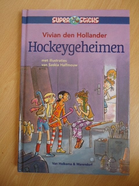 Supersticks, Hockeygeheimen. Vivian den Hollander, Boeken, Ophalen of Verzenden, Zo goed als nieuw, Fictie algemeen