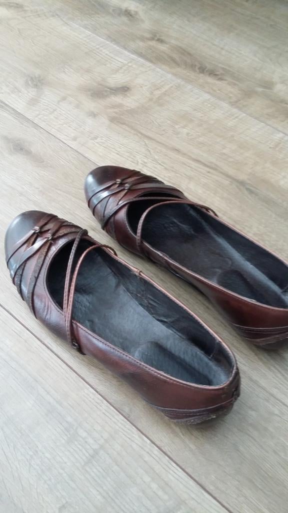Dames instappers zomerschoenen maat 40 echt leer, Kleding | Dames, Schoenen, Bruin, Instappers, Ophalen of Verzenden, Zo goed als nieuw