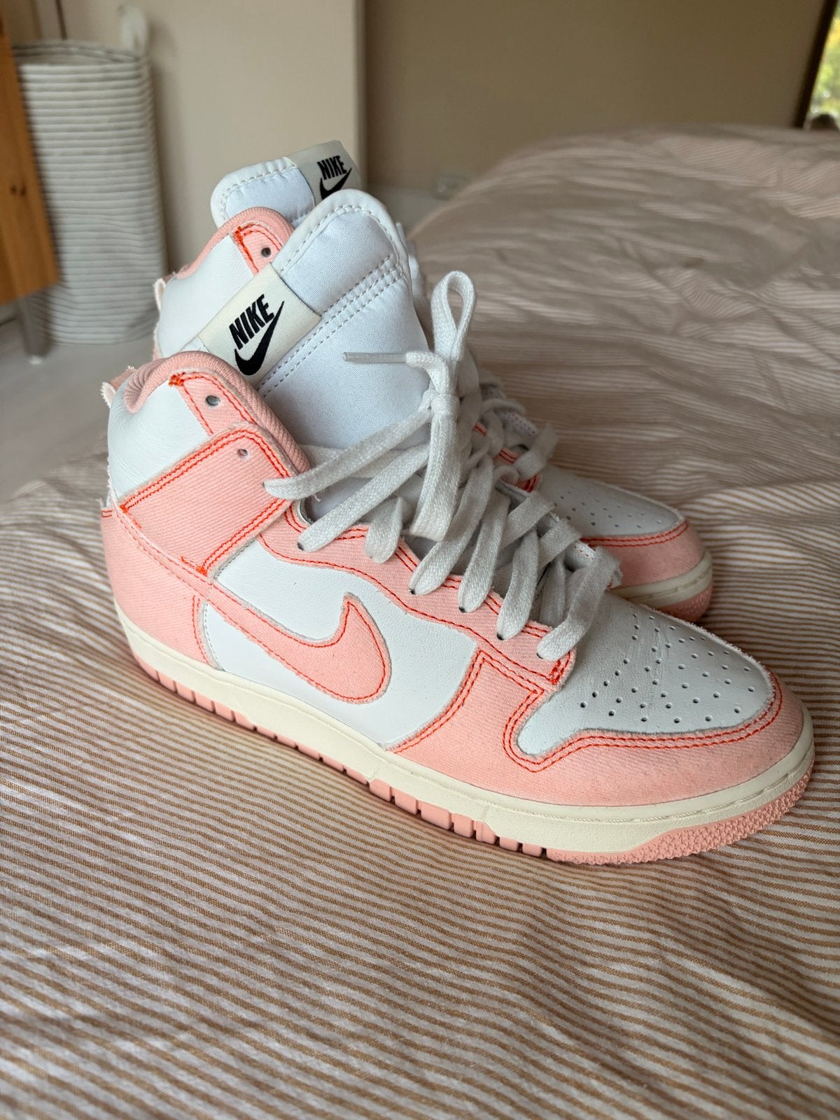 Nike Dunk High 1985 "Arctic Orange" sneakers - Maat 40,5, Kleding | Dames, Ophalen, Zo goed als nieuw, Oranje, Sneakers of Gympen