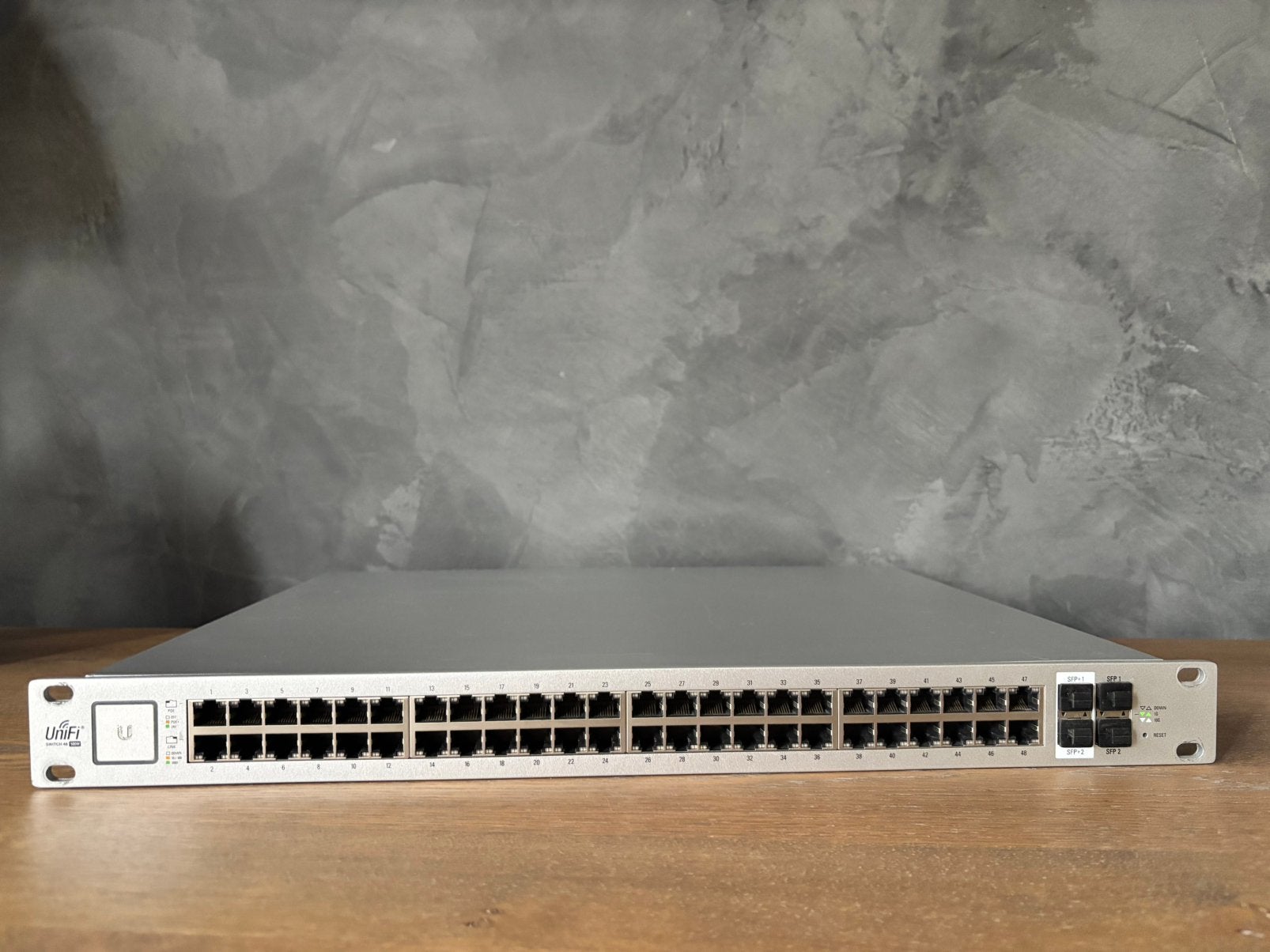 Ubiquiti Unifi 48 poorts 500W POE Switch (US-48-500W), Ophalen of Verzenden, Zo goed als nieuw