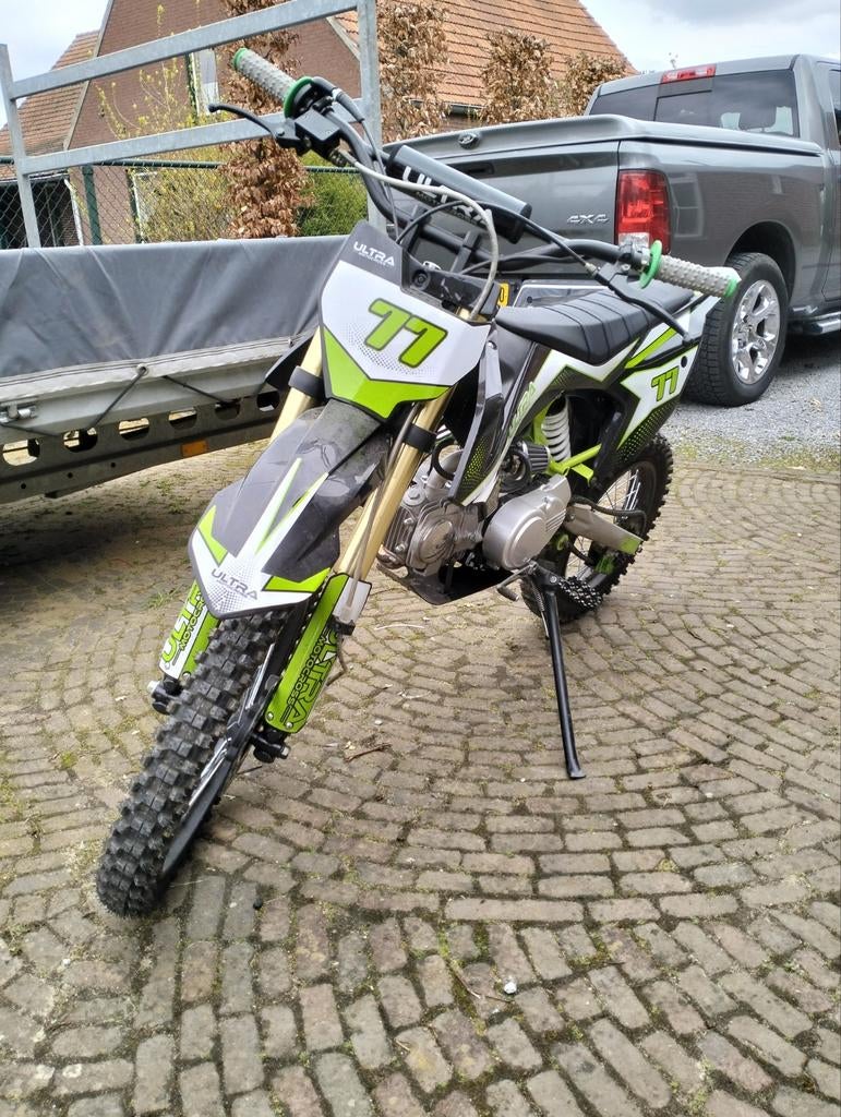Pitbike 125 cc 4takt, Fietsen en Brommers, Ophalen, Zo goed als nieuw, Pitbike