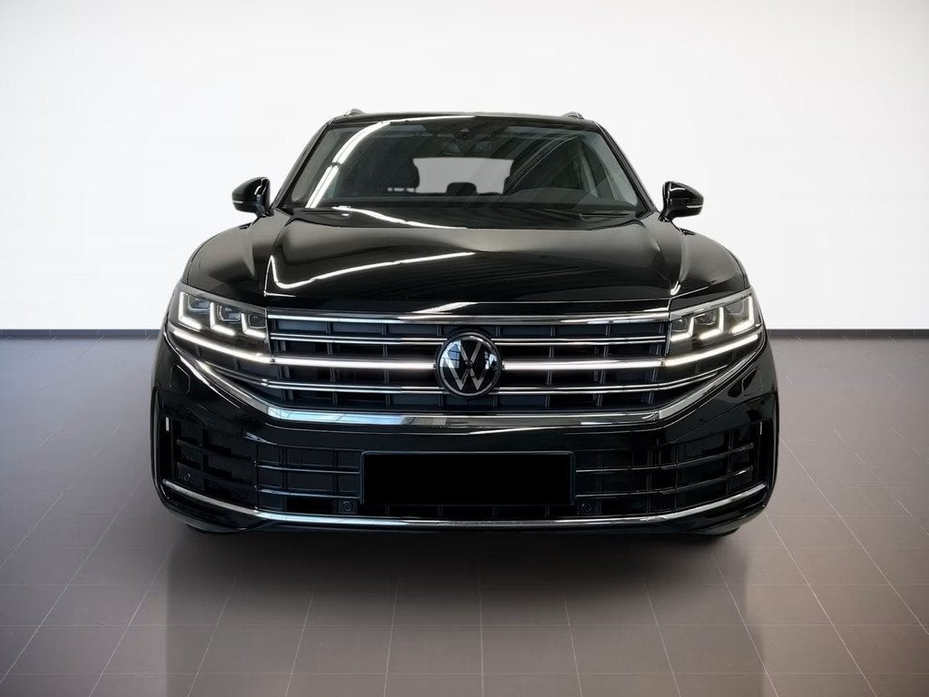 Volkswagen Touareg 3.0 TDI Elegance Grijs Kenteken ACC Lucht, Auto's, Volkswagen, Automaat, 15 km/l, Gebruikt, Zwart