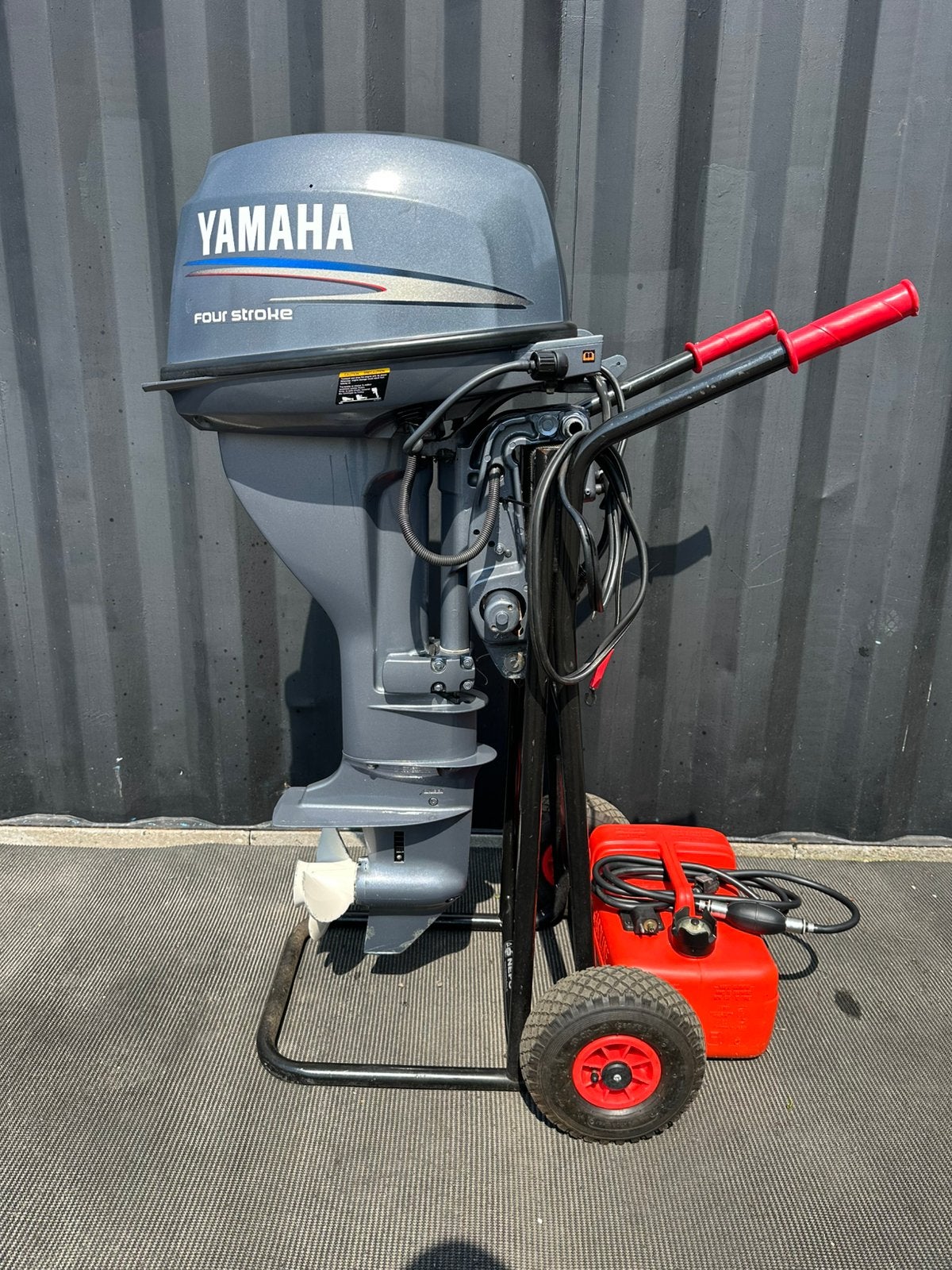Yamaha 15 pk  4-takt, Watersport en Boten, Buiten- en Binnenboordmotoren, Ophalen, 10 tot 30 pk, Viertaktmotor, Zo goed als nieuw