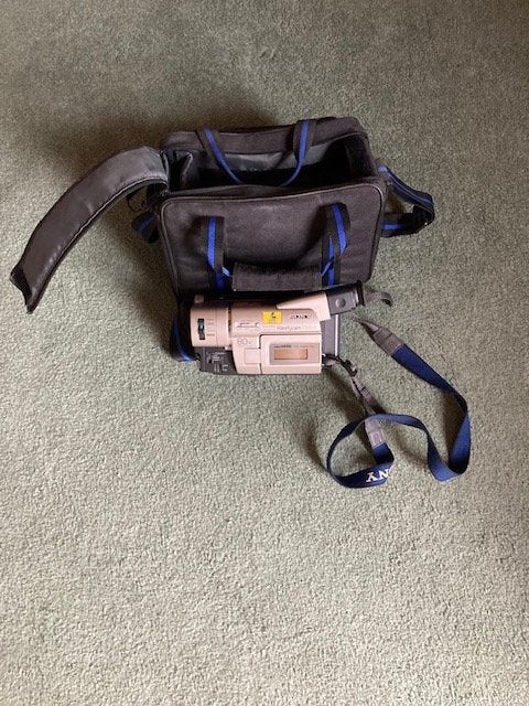 Sony Video Camera met Tas - Vintage Opnameapparatuur, Diensten en Vakmensen, Film- of Videodigitalisatie