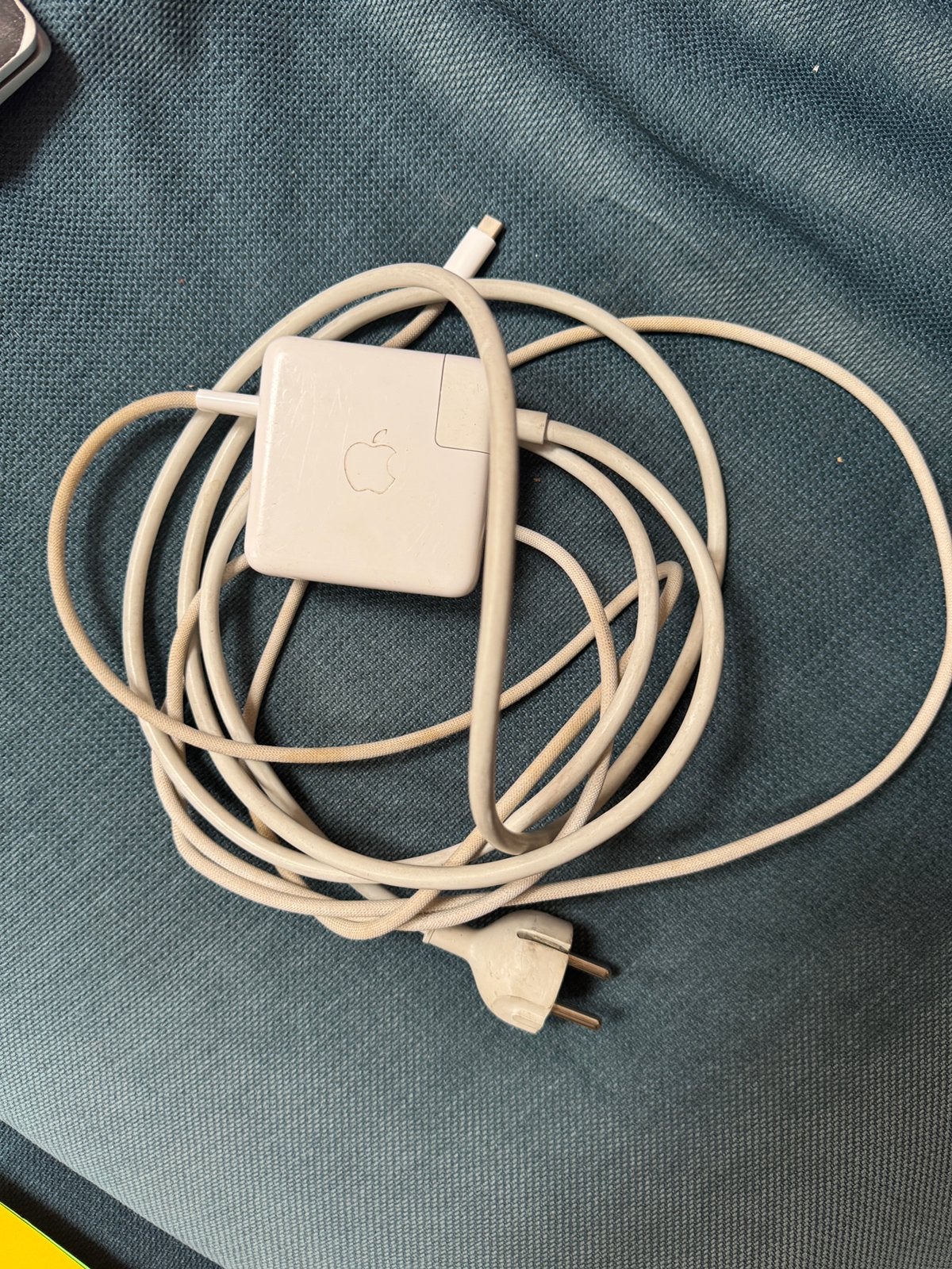 Usb-c 60 watt, Ophalen of Verzenden, Zo goed als nieuw