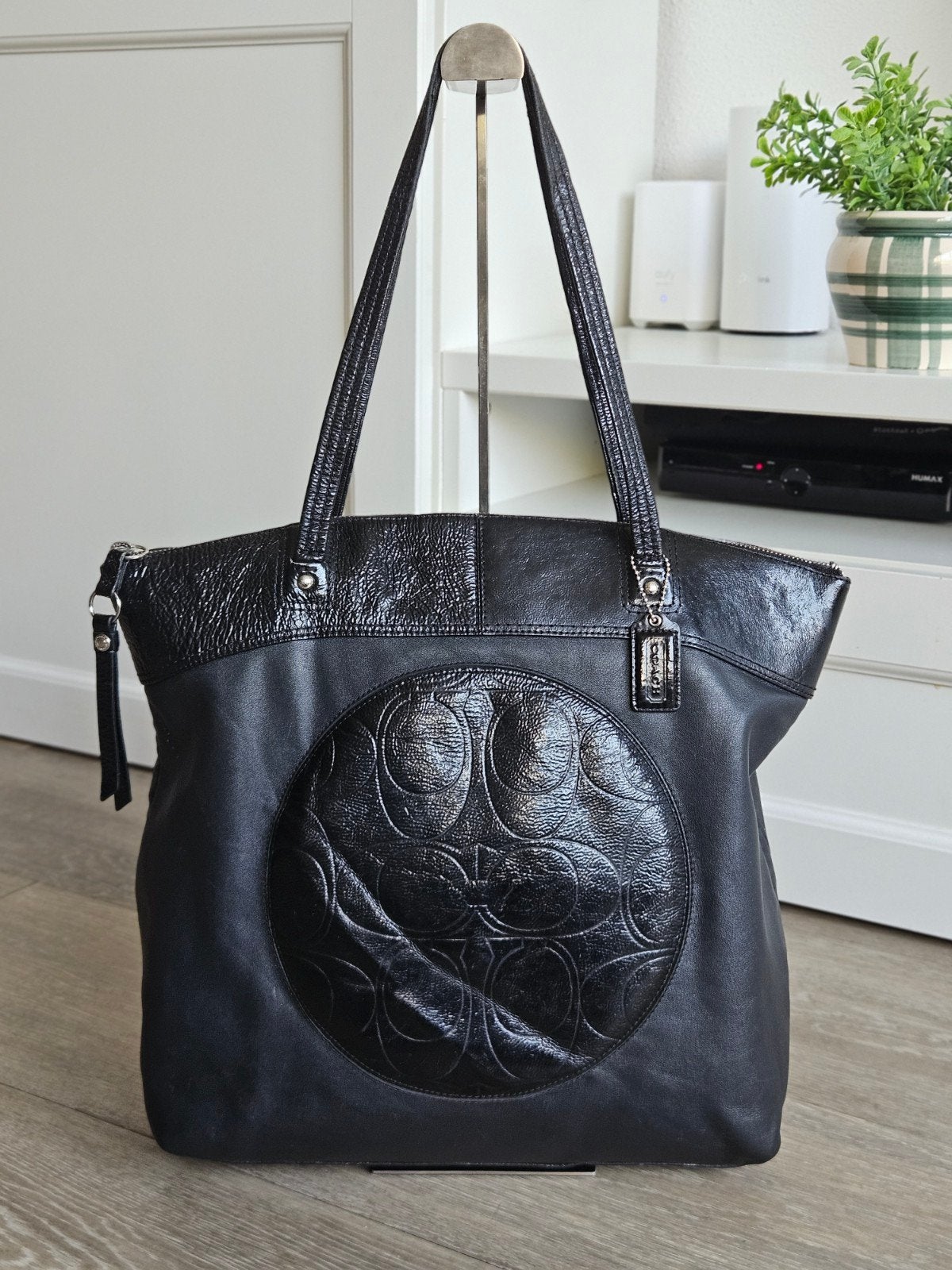 Coach Laura Zwarte Leren Shopper Tas met Glanzende Details, Ophalen of Verzenden, Gebruikt, Zwart, Shopper