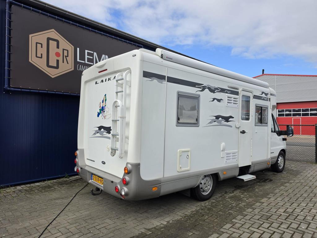 Laika Kreos 3008 Face/Face, Omvormer etc., Caravans en Kamperen, Campers, Ringverwarming, Fiat, Bedrijf, Afzuigkap