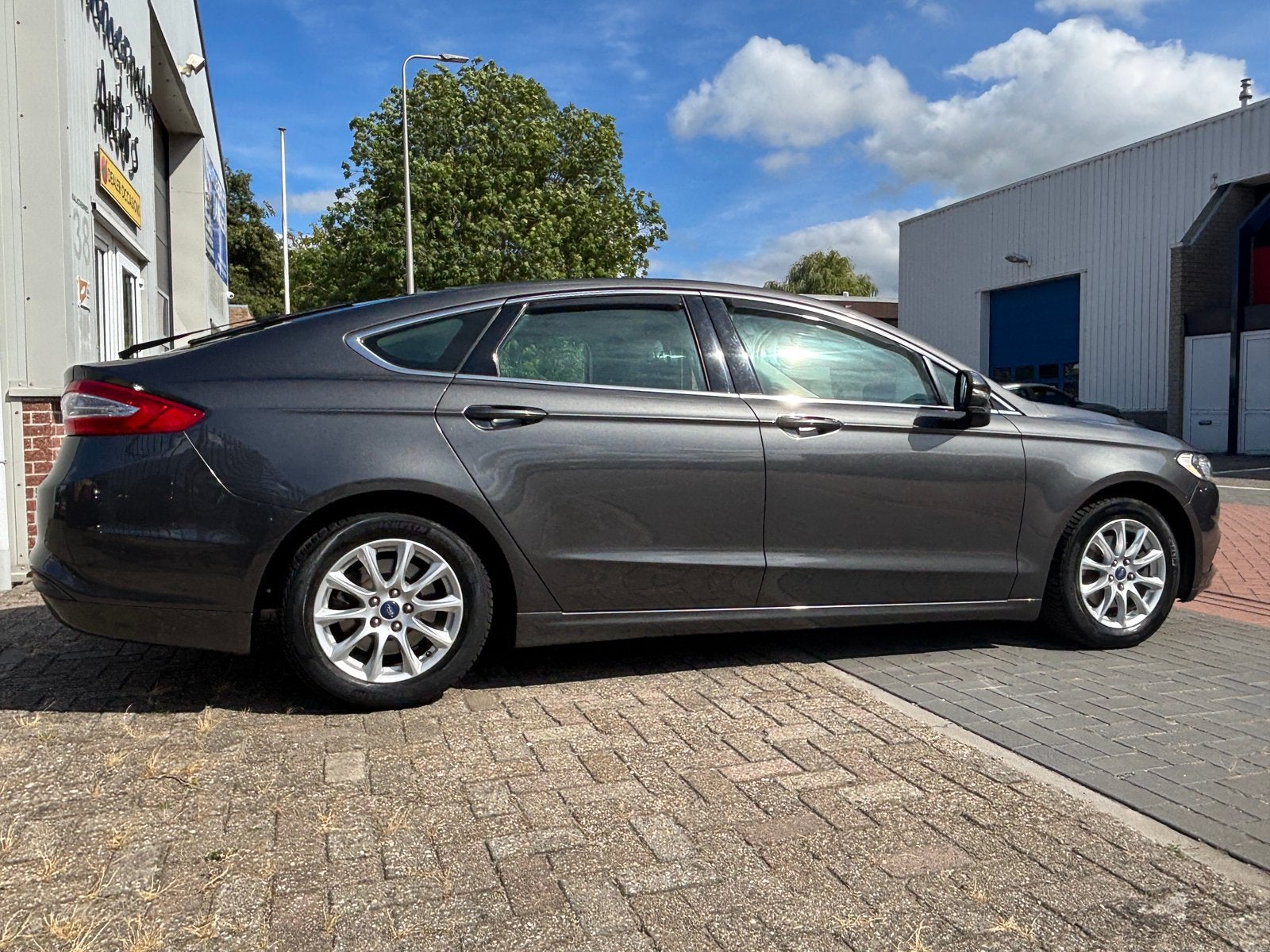 Foto 9 van Ford Mondeo 1.5 | Elek. Trekhaak | Sync | Navi | Camera!