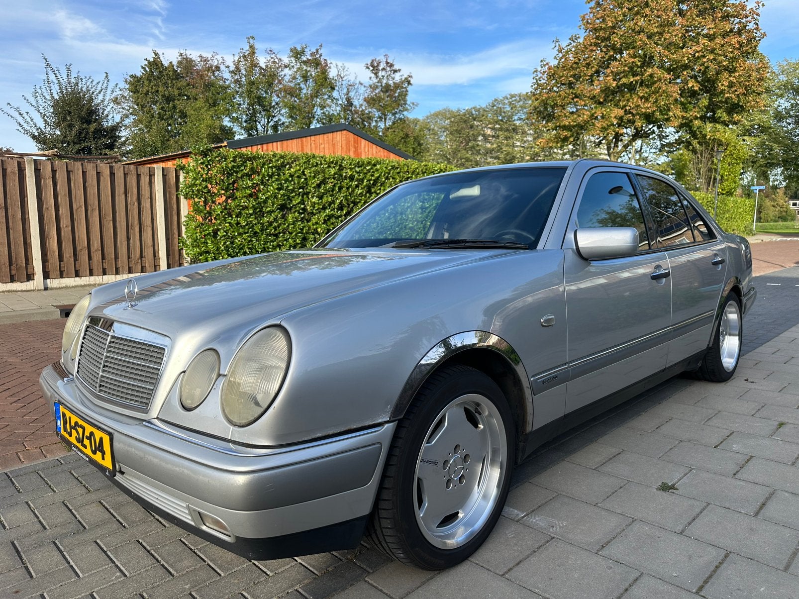Mercedes-Benz E-Klasse 2.0 E200 AUT 1997 Org.NL NAP | LPG G3, Automaat, 1998 cc, 4 cilinders, Grijs