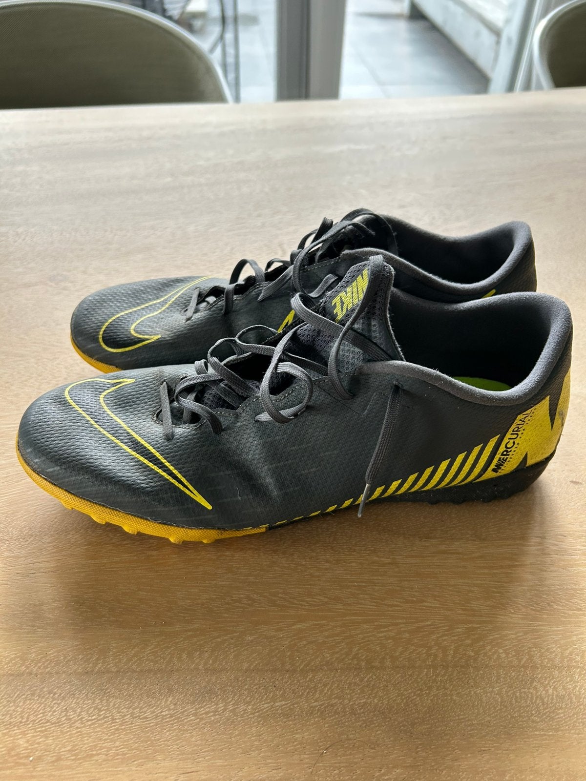 Nike Mercurial sportschodnen turfschodnen maat 45, Gebruikt, Maat XS of kleiner, Schoenen, Ophalen of Verzenden