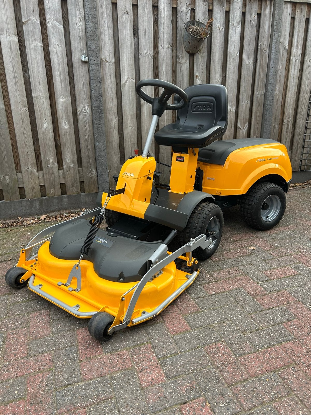 Stiga Park 320 MV nieuwstaat!, Tuin en Terras, Ophalen, Zo goed als nieuw, Mulchfunctie, 90 tot 120 cm