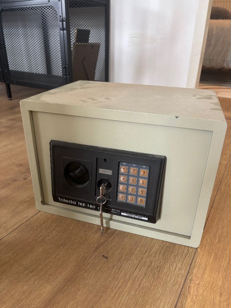 2x Toledo TKE-180 kluis met elektronisch codeslot, Huis en Inrichting, Ophalen, Gebruikt, Brandkast