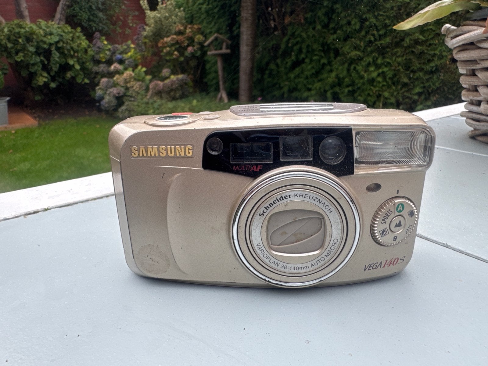 Samsung Vega 140 S met Schneider lens - Compactcamera, Ophalen of Verzenden, Gebruikt, Compact, Samsung