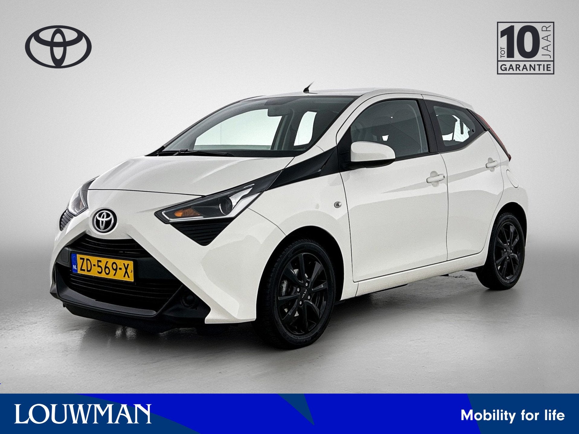 Toyota Aygo 1.0 VVT-i x-play (bj 2019), Voorwielaandrijving, 12 maanden, Stof, Gebruikt