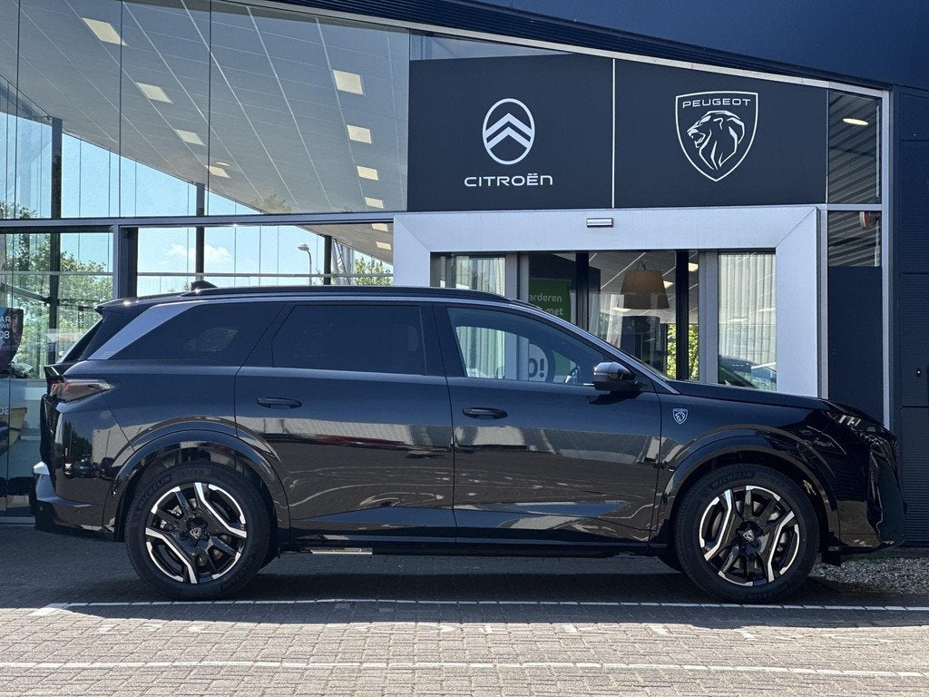 Peugeot e-5008 GT 73 kWh 7p | Trekhaak | Parkeercamera/-sens, Auto's, Peugeot, Gebruikt, 213 pk, 502 km, 7 stoelen