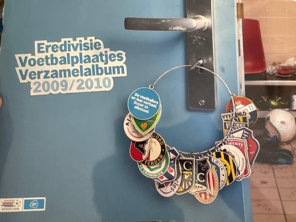 Eredivisie voetbalplaatjes verzamelalbum 2000/2010, Verzamelen, Supermarktacties, Albert Heijn, Ophalen of Verzenden