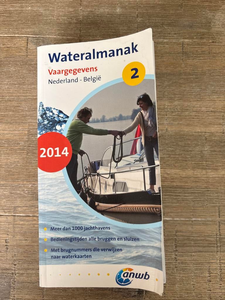 Wateralmanak vaargegevens 2014, Boeken, Sportboeken, Ophalen of Verzenden, Gelezen, Watersport en Hengelsport