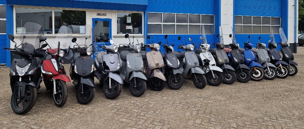 PARTIJ / HANDEL , scooter , motor scooter 100X export bike, Fietsen en Brommers, Brommers | Schadebrommers, Ophalen, Overige merken