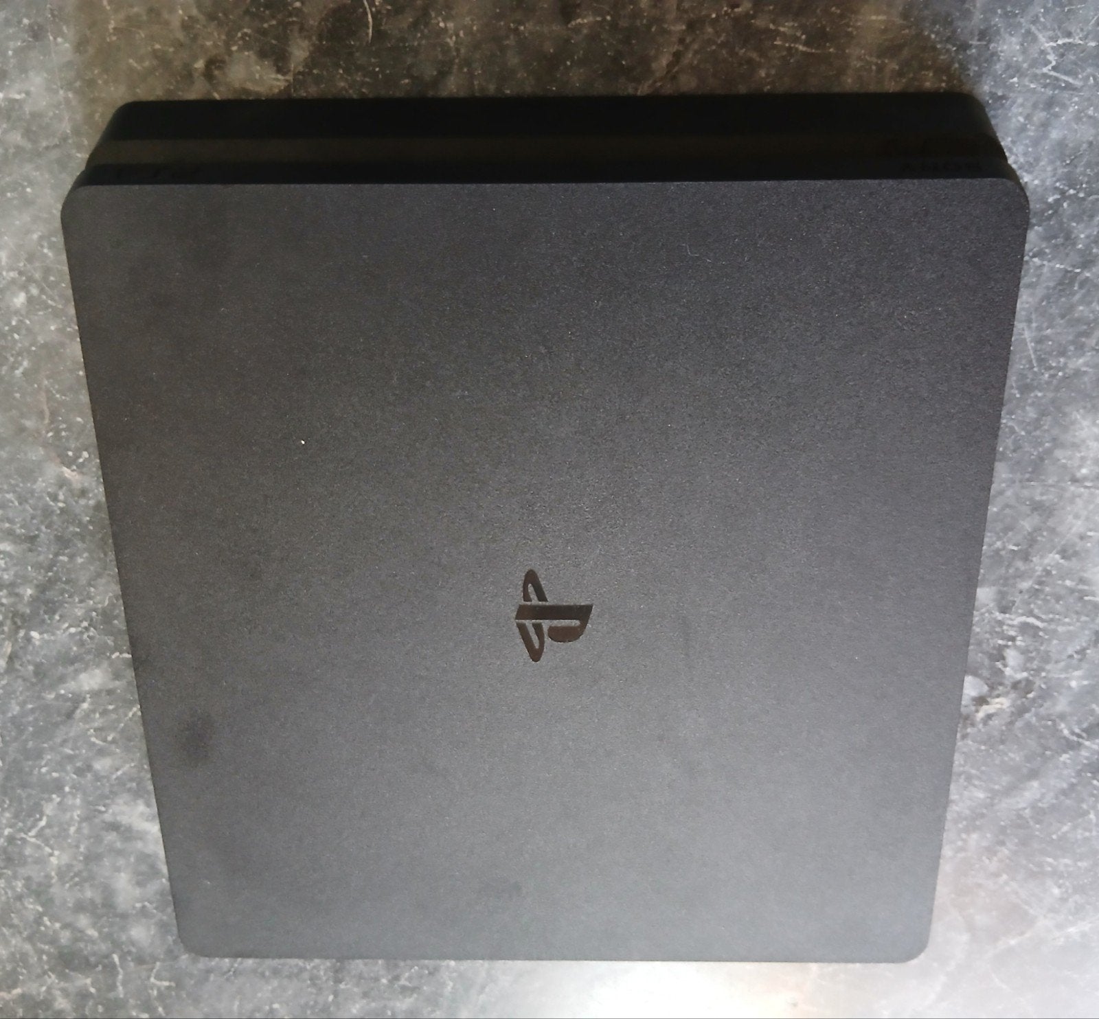 Sony PlayStation 4 Slim 500GB - Zo goed als nieuw, Spelcomputers en Games, Ophalen, 500 GB, Zo goed als nieuw, Zonder controller