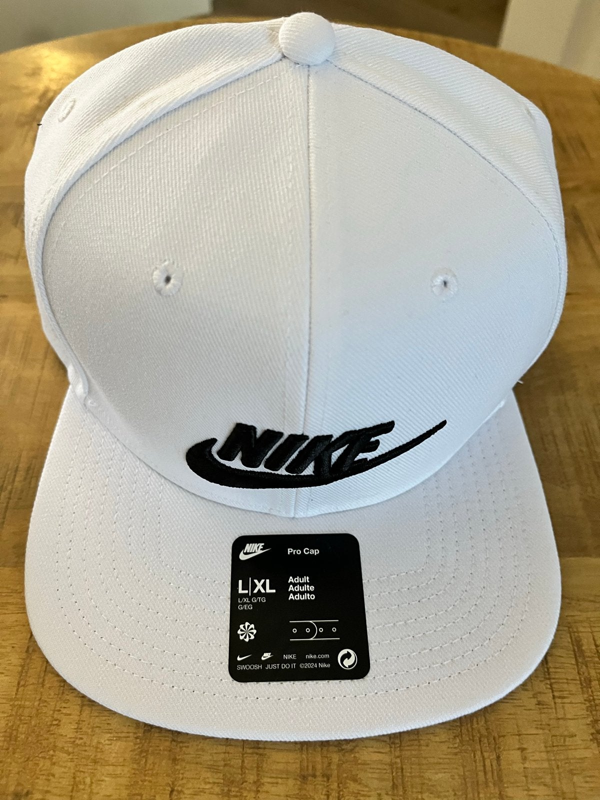 Nieuwe Nike Pro Cap - Wit met Zwart Logo, Ophalen of Verzenden, Nieuw, Pet