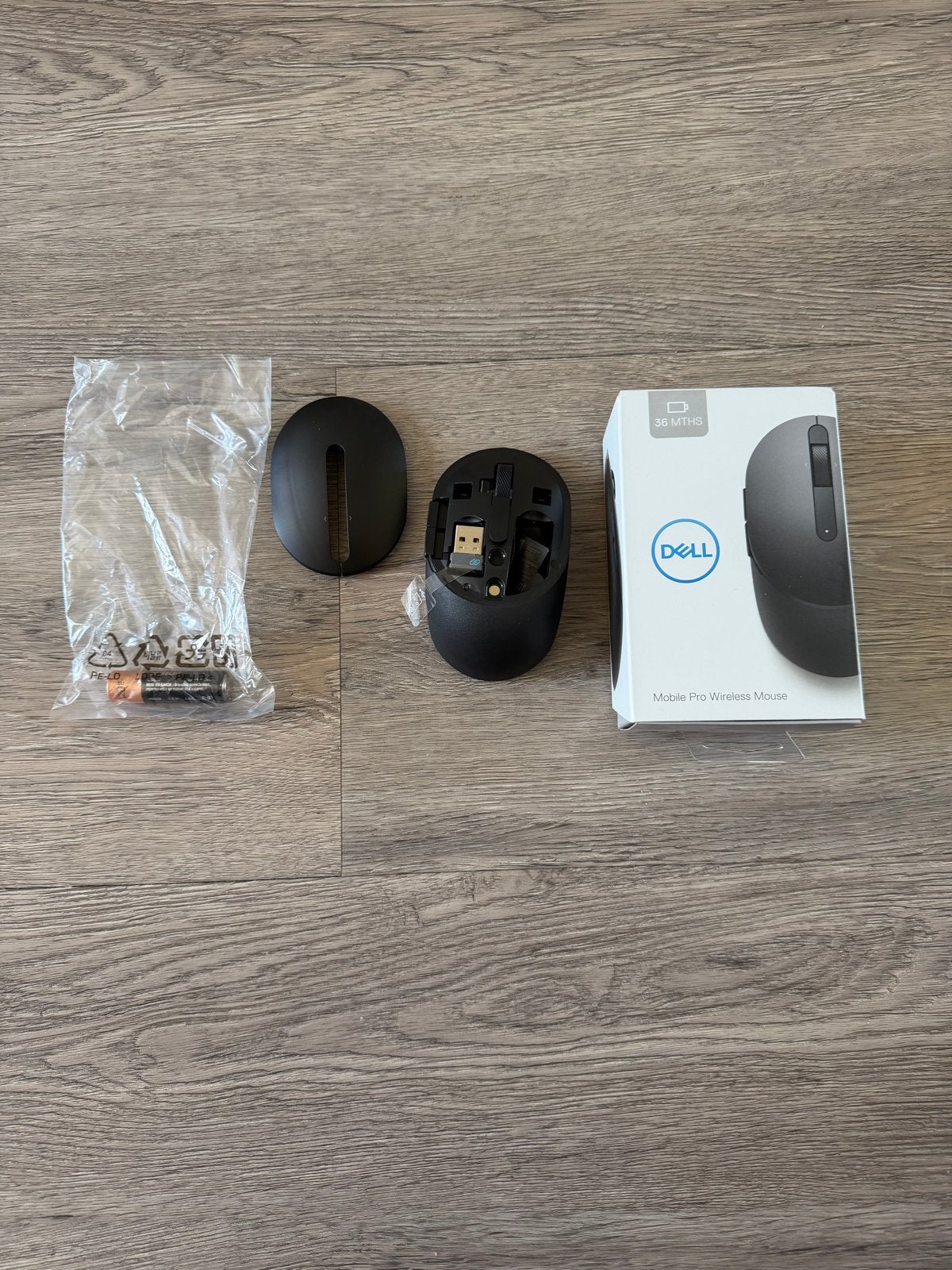 Nieuwe Dell Mobile Pro Draadloze Muis - Nieuw in doos, Computers en Software, Rechtshandig, Muis, Nieuw, Ophalen of Verzenden