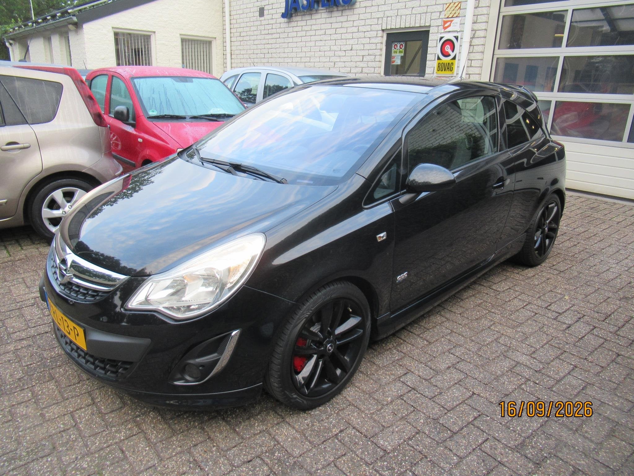 Opel Corsa 1.6-16V T Color Edition opc, Auto's, Voorwielaandrijving, Stof, Gebruikt, 4 cilinders