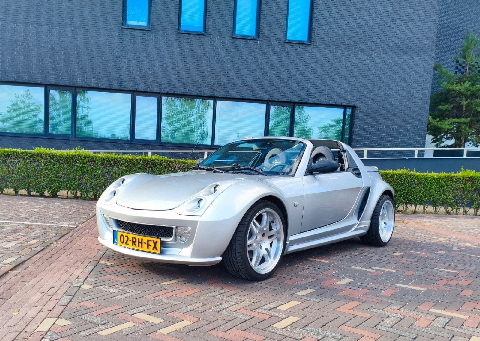Smart Roadster Brabus 119.926 km, Automaat, Achterwielaandrijving, 31 €/maand, Cabriolet