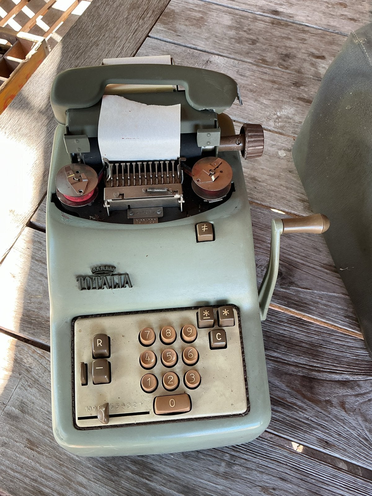 Vintage Totalia reken machine met handslinger 1300, Ophalen