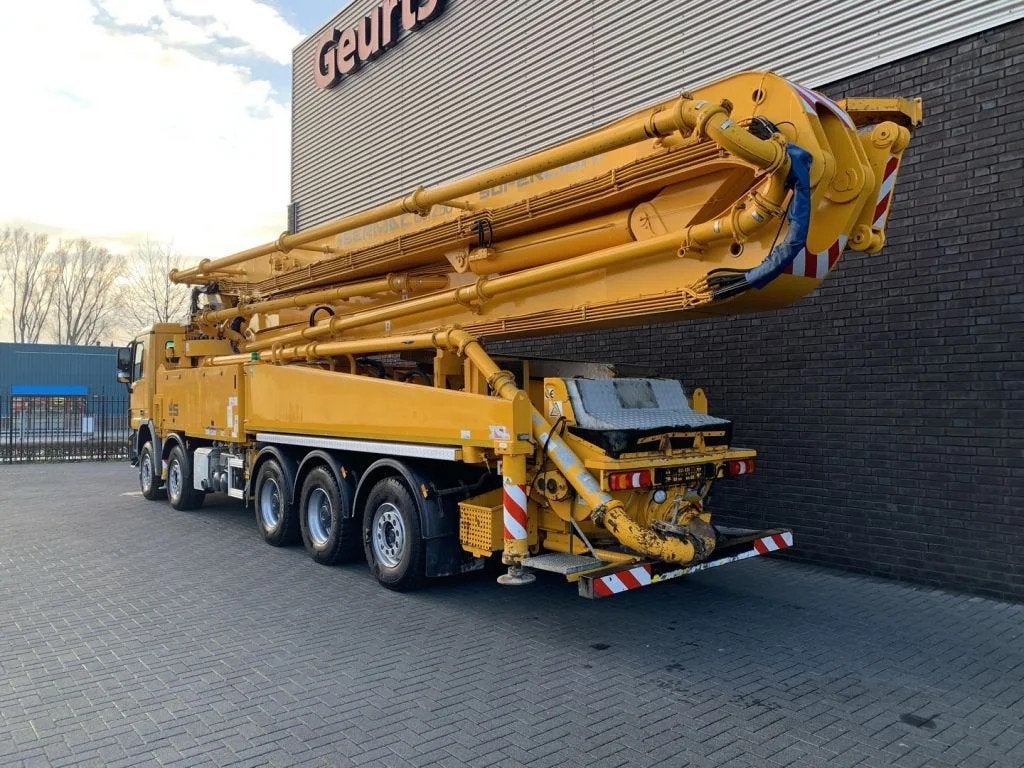 Mercedes-Benz Actros 5041 10X4 + SERMAC 6 RZ 56 METER CONCRE, Auto's, Vrachtwagens, Automaat, Euro 5, Bedrijf, Diesel